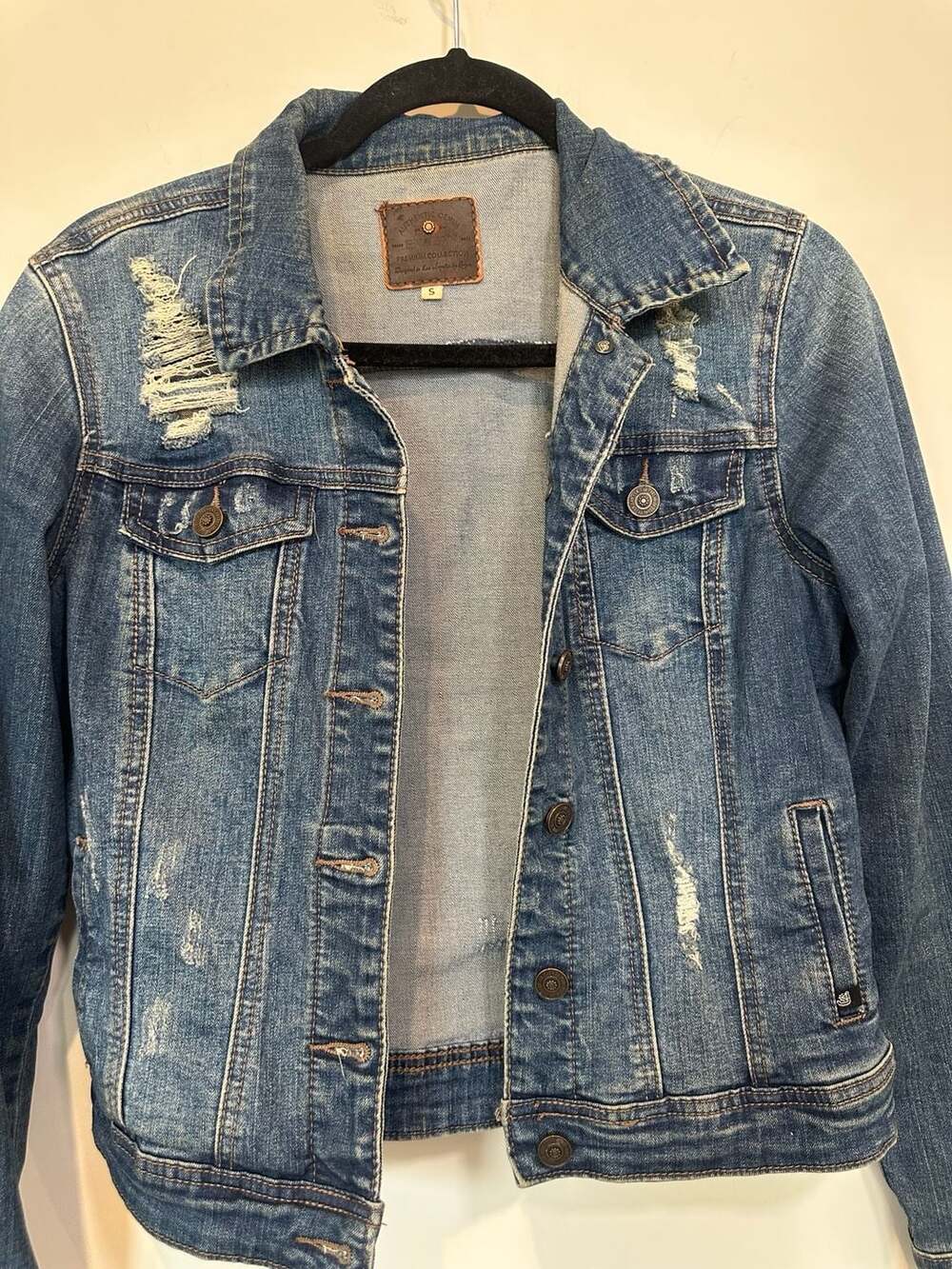 Enjean Distressed Denim Jacket Size S